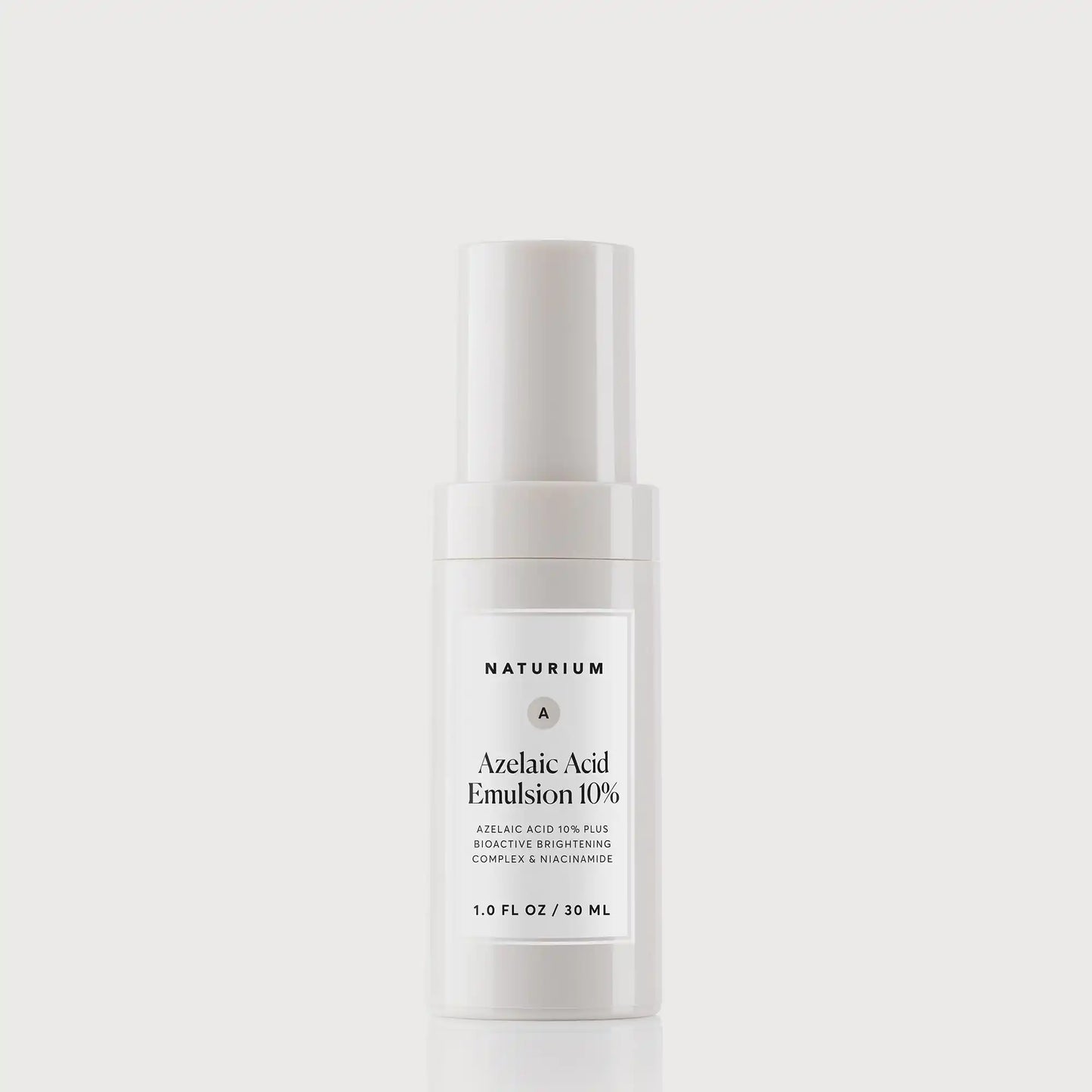 azelaic-acid-emulsion-10-q2 NATR_Azelaic-Acid-Emulsion-10_Cap-on.webp
